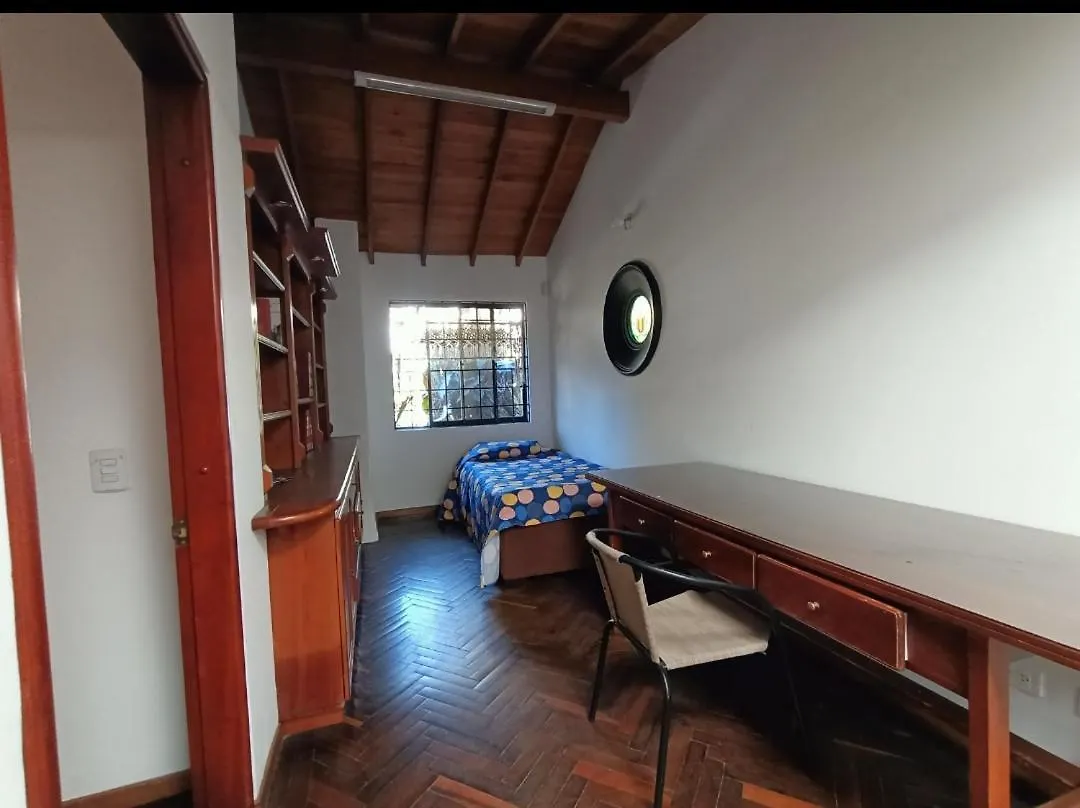 Casa Campestre Con Terraza Para 10 - San Lucas - El Poblado Medellin Holiday home
