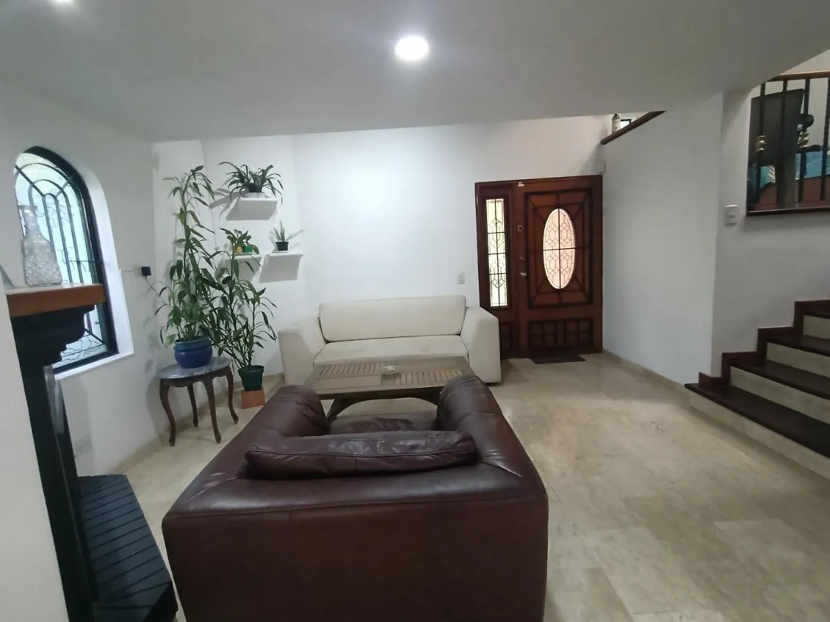 Casa Campestre Con Terraza Para 10 - San Lucas - El Poblado Medellin