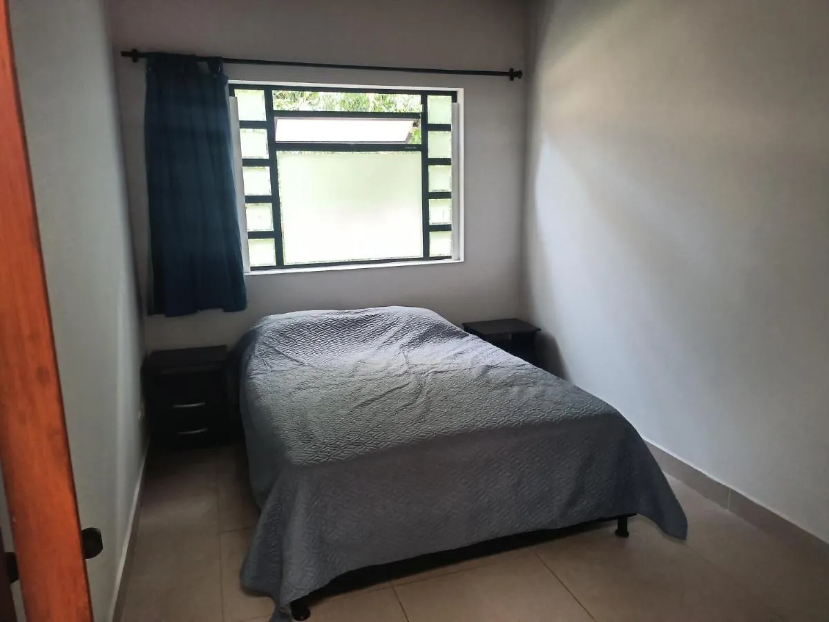 Casa Campestre Con Terraza Para 10 - San Lucas - El Poblado Medellin Colombia