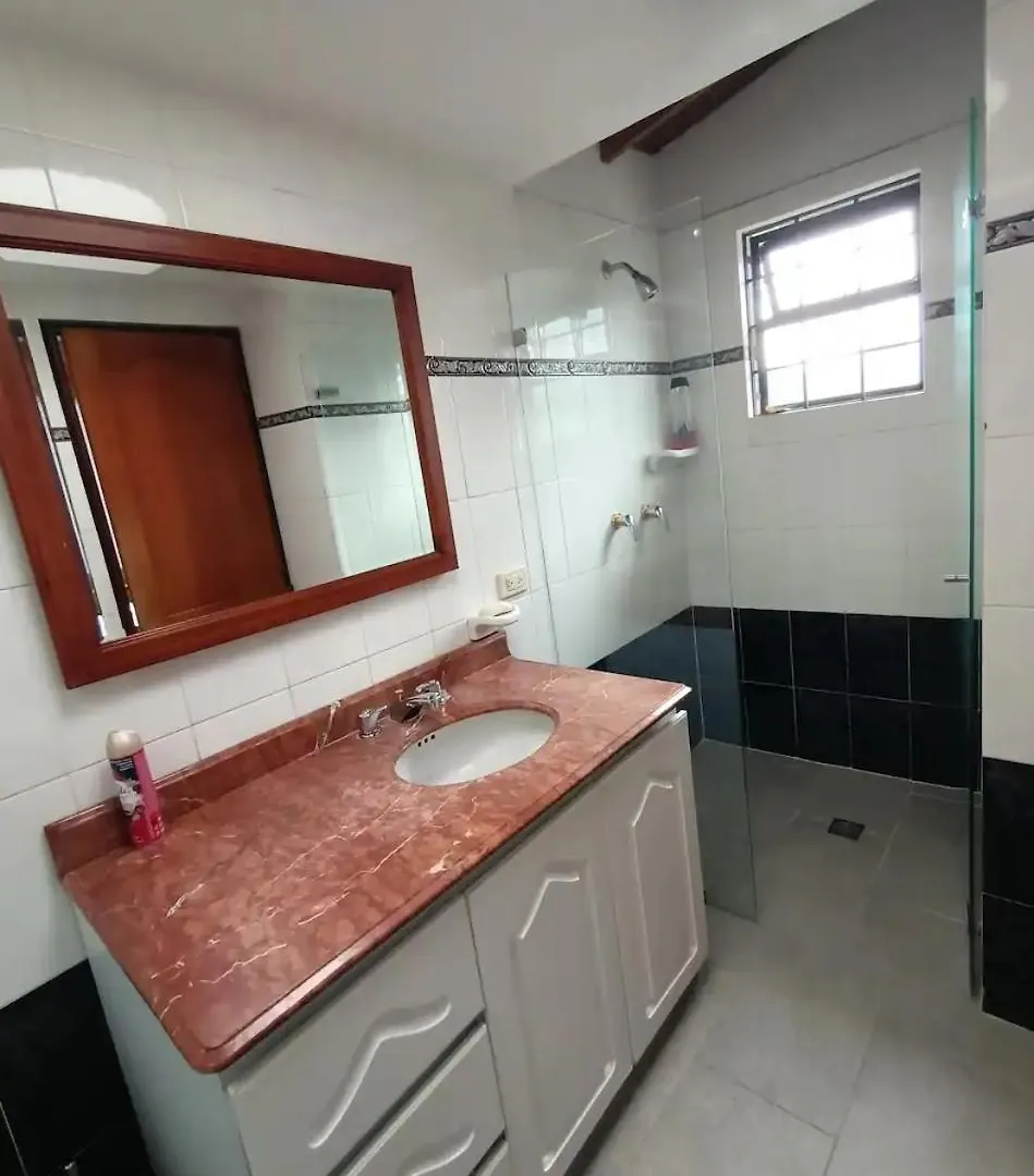 Casa Campestre Con Terraza Para 10 - San Lucas - El Poblado Medellin Holiday home