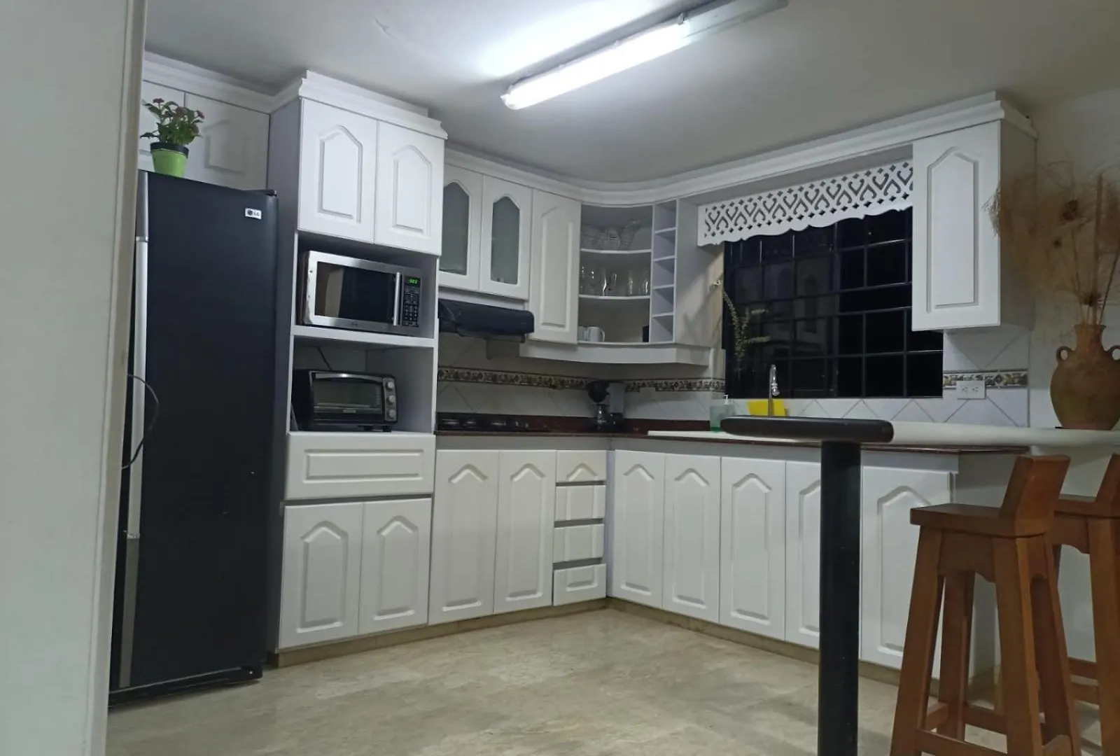 Casa Campestre Con Terraza Para 10 - San Lucas - El Poblado Medellin